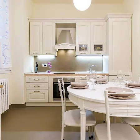 Michelangelo Elegant Homes In Santa Croce Апартаменты *
